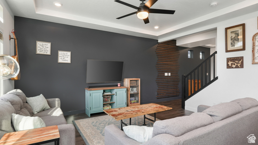 42 E MEANDERING WAY Saratoga Springs, UT 84045