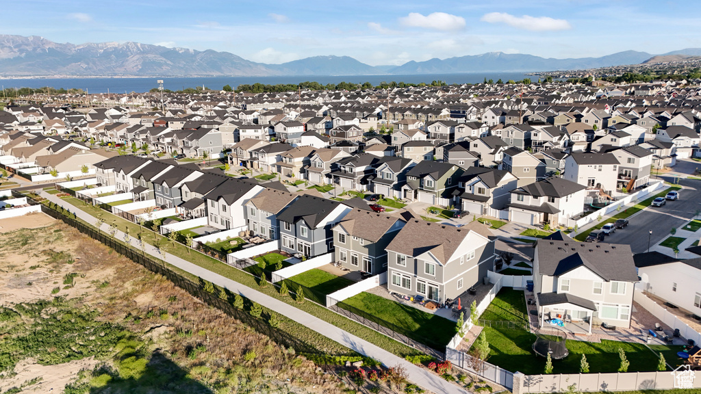 42 E MEANDERING WAY Saratoga Springs, UT 84045