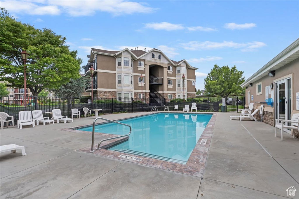 3954 W SPENCER CREST LN West Jordan, UT 84084