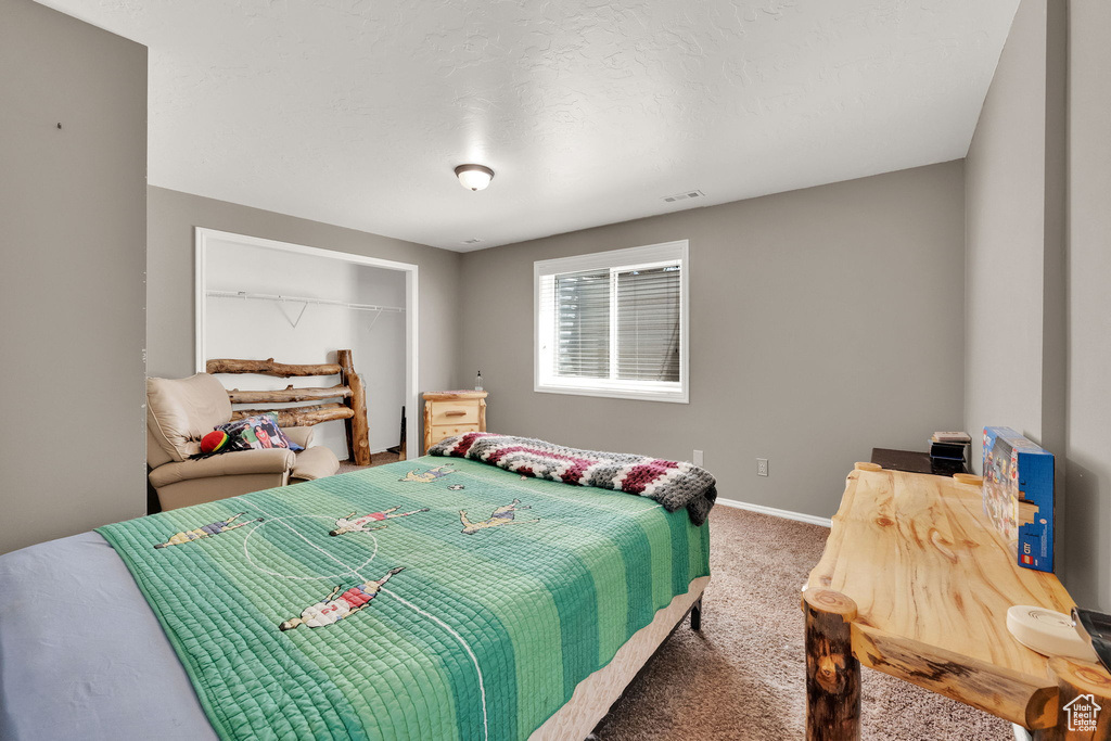 9428 S LIBERTY CREEK DR South Jordan, UT 84009