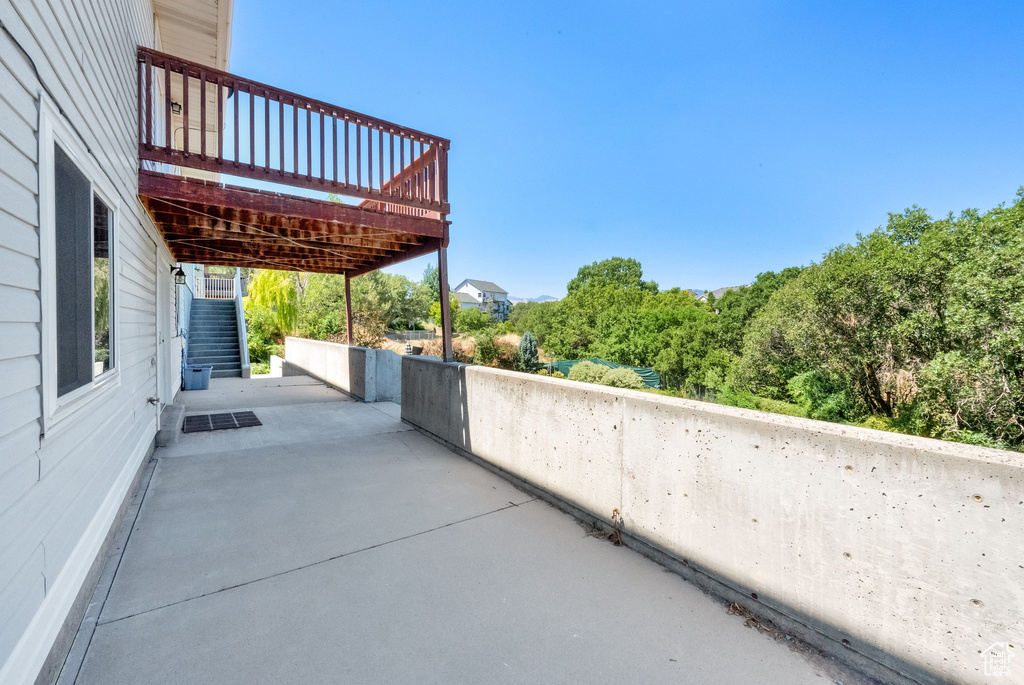 9428 S LIBERTY CREEK DR South Jordan, UT 84009