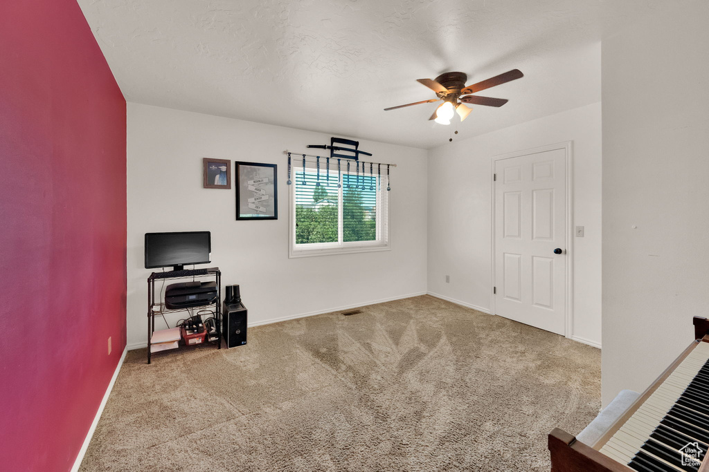 9428 S LIBERTY CREEK DR South Jordan, UT 84009