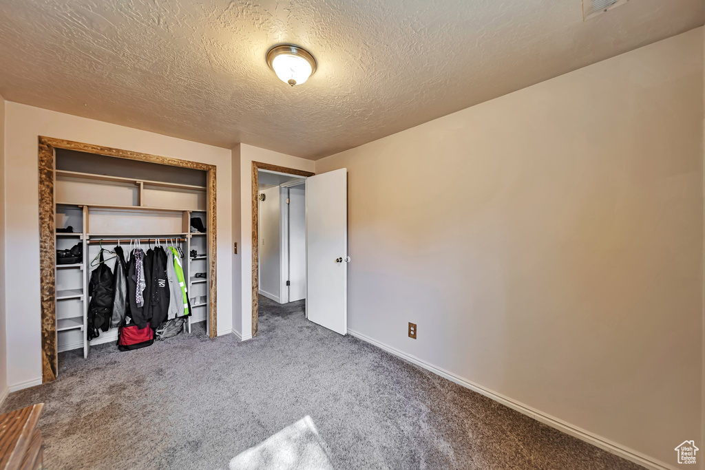 7027 S ANGELSEA DR West Jordan, UT 84084