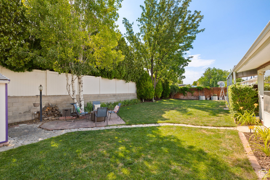 5260 KINGSWOODS DR Taylorsville, UT 84129