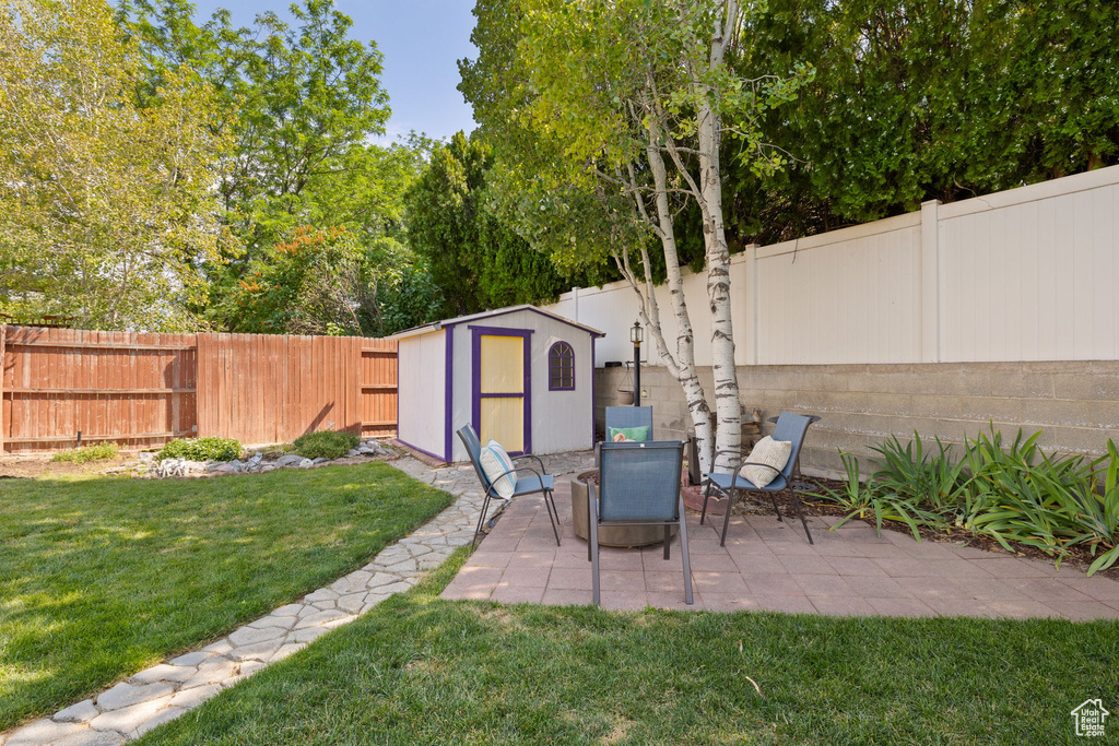 5260 KINGSWOODS DR Taylorsville, UT 84129