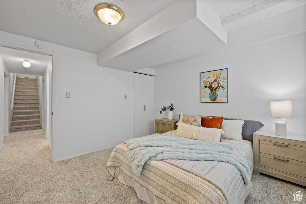 5260 KINGSWOODS DR Taylorsville, UT 84129