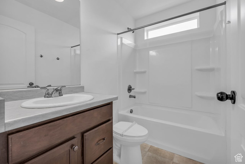 174 E POLARIS DR Saratoga Springs, UT 84045