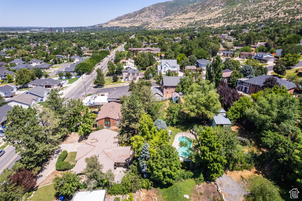 877 S 200 E Farmington, UT 84025
