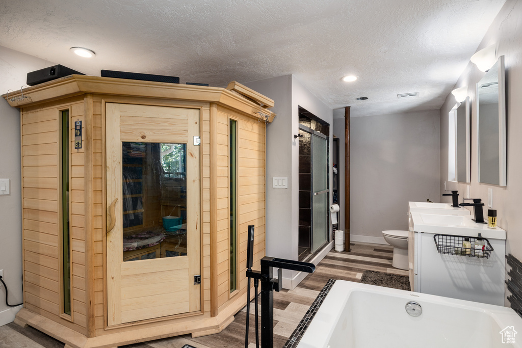 877 S 200 E Farmington, UT 84025