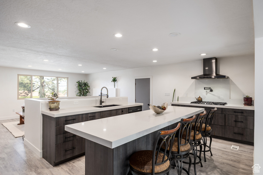 877 S 200 E Farmington, UT 84025