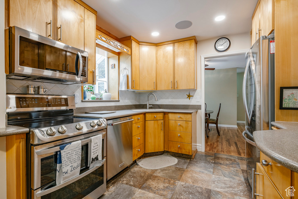 1912 S NEVADA ST Salt Lake City, UT 84108