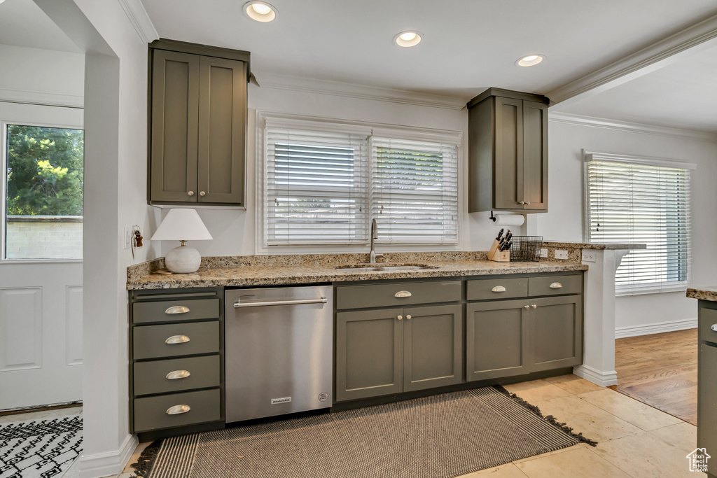 2281 E ARBOR LN Holladay, UT 84117