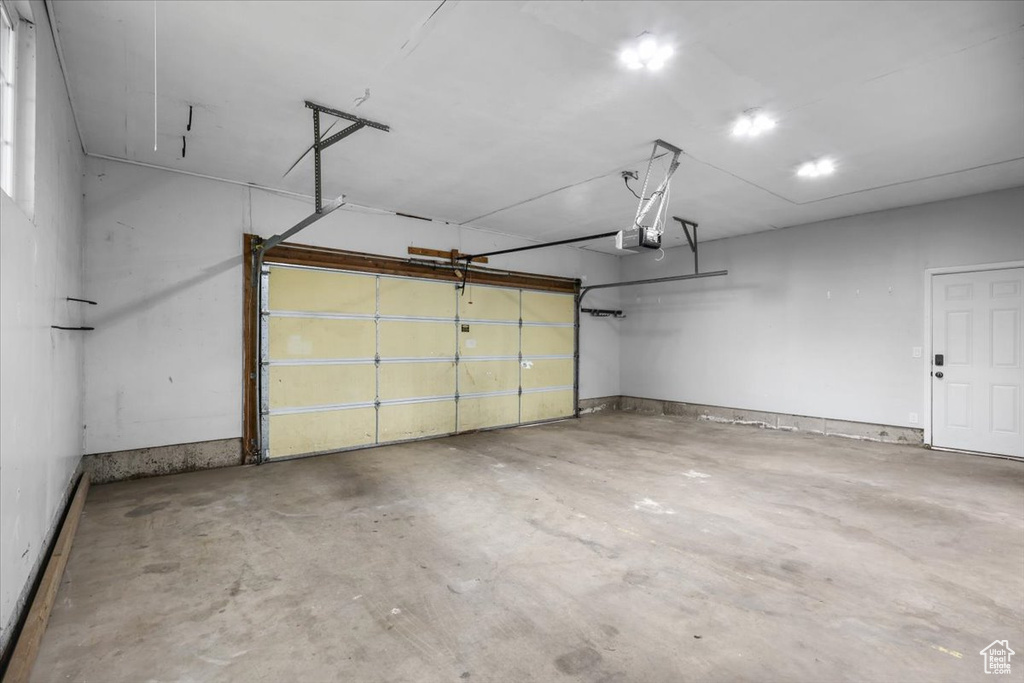 279 E PEACHTREE DR Centerville, UT 84014