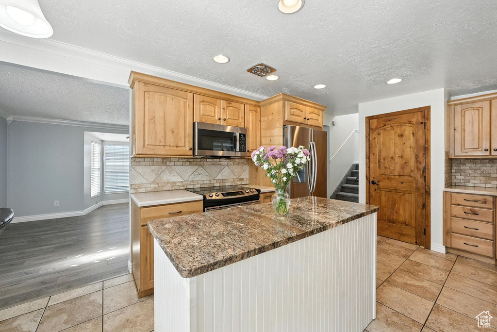 743 S SIMORON DR Ogden, UT 84404