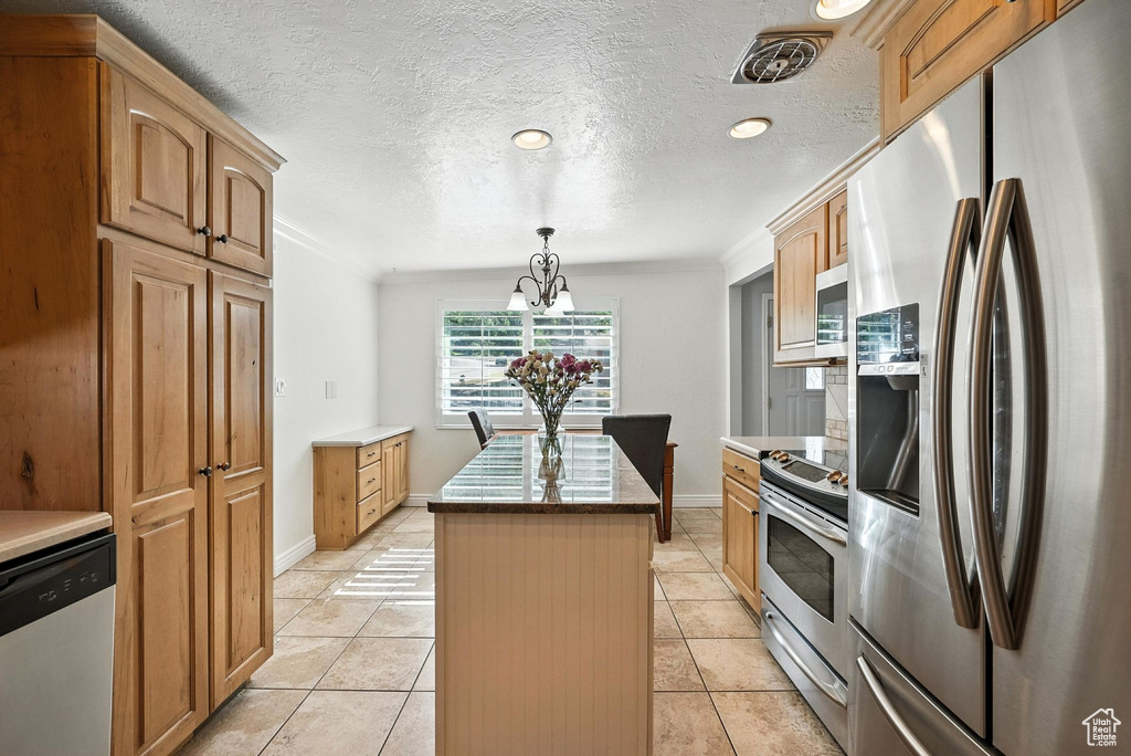 743 S SIMORON DR Ogden, UT 84404