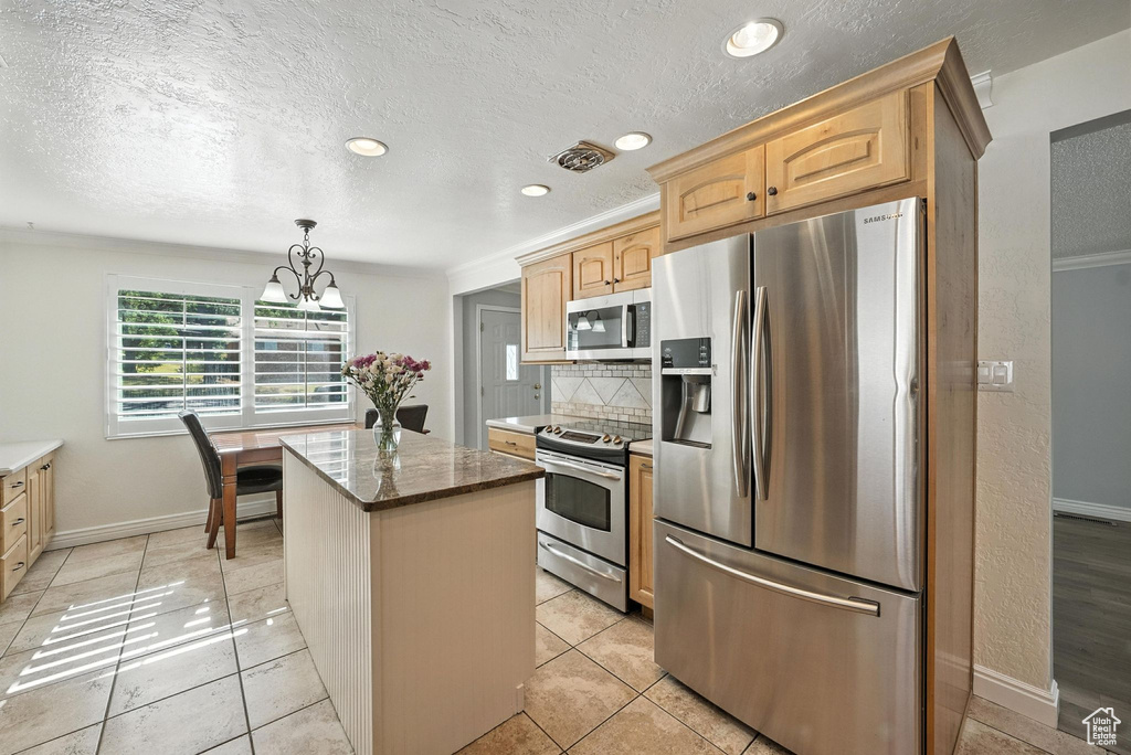 743 S SIMORON DR Ogden, UT 84404
