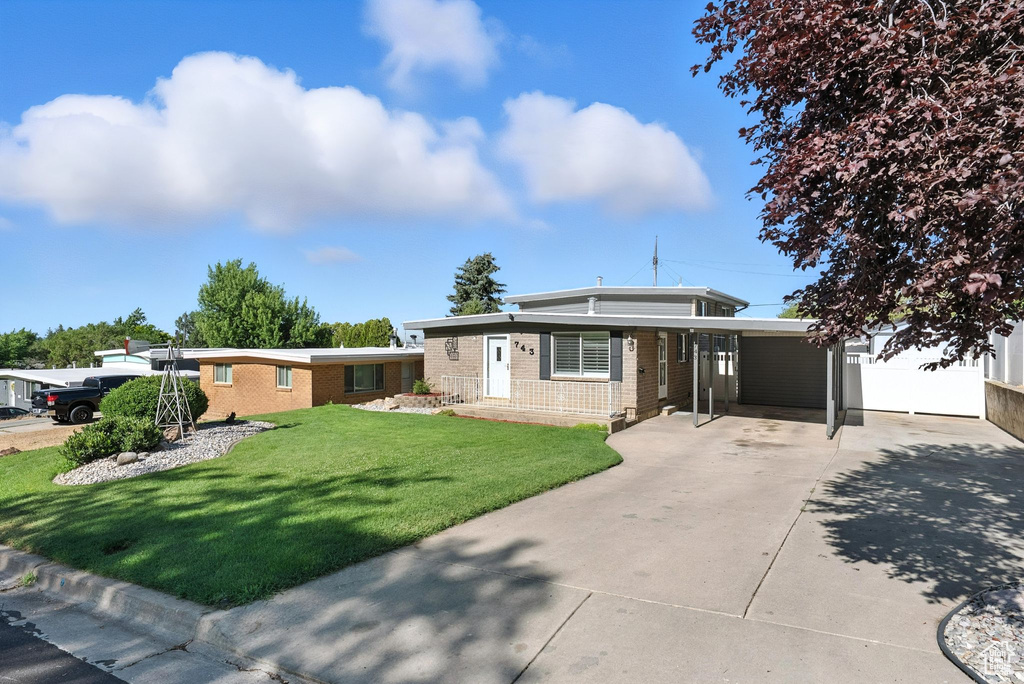 743 S SIMORON DR Ogden, UT 84404