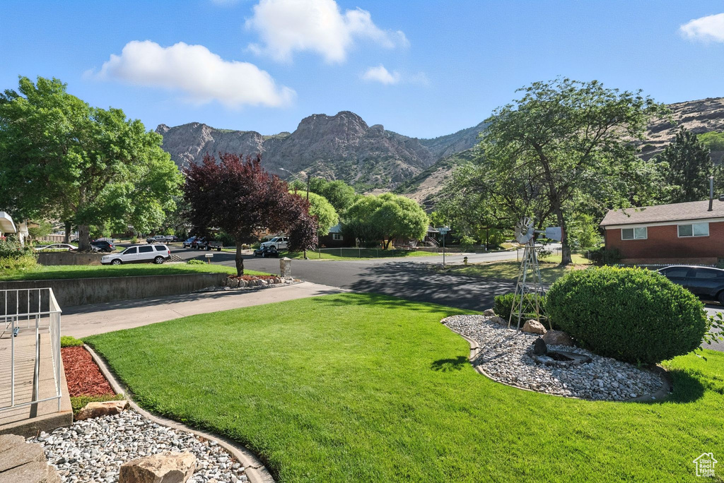 743 S SIMORON DR Ogden, UT 84404