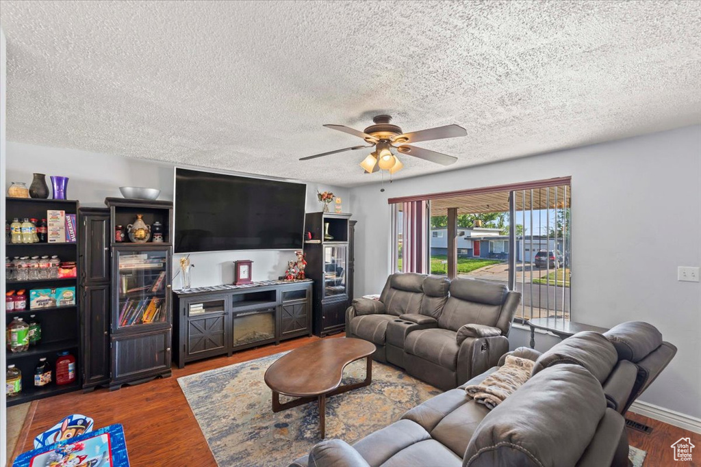 142 GREEN DR Layton, UT 84041