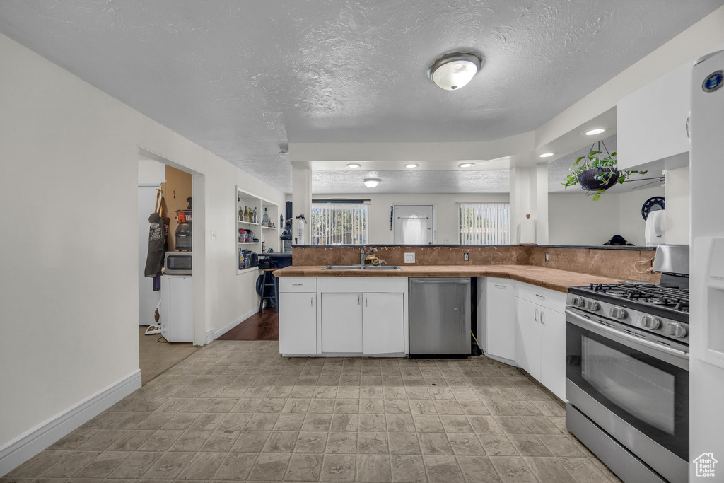 1721 N 400 W Sunset, UT 84015