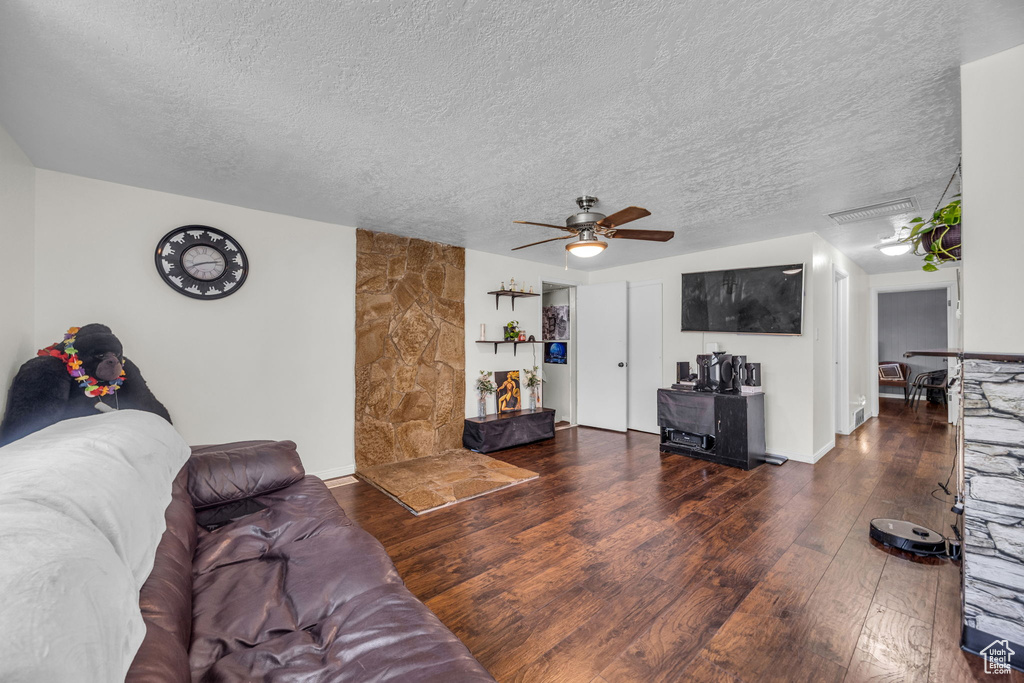 1721 N 400 W Sunset, UT 84015