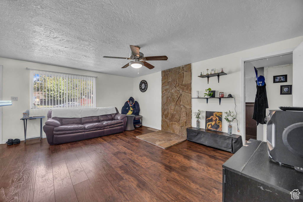 1721 N 400 W Sunset, UT 84015