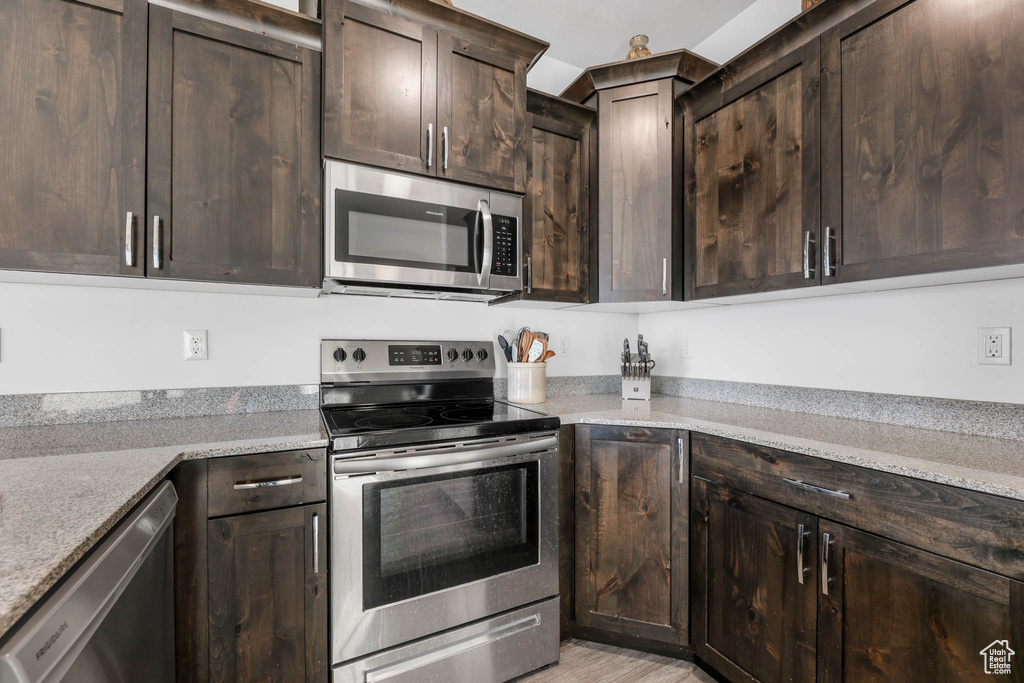 826 N GLEN EAGLES CT Tooele, UT 84074