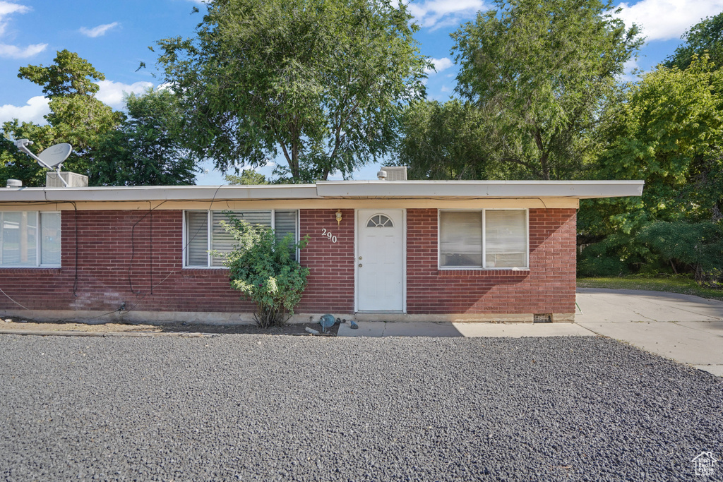 296 W 5200 S Washington Terrace, UT 84405