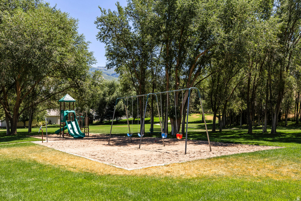 7544 S 2020 E South Weber, UT 84405