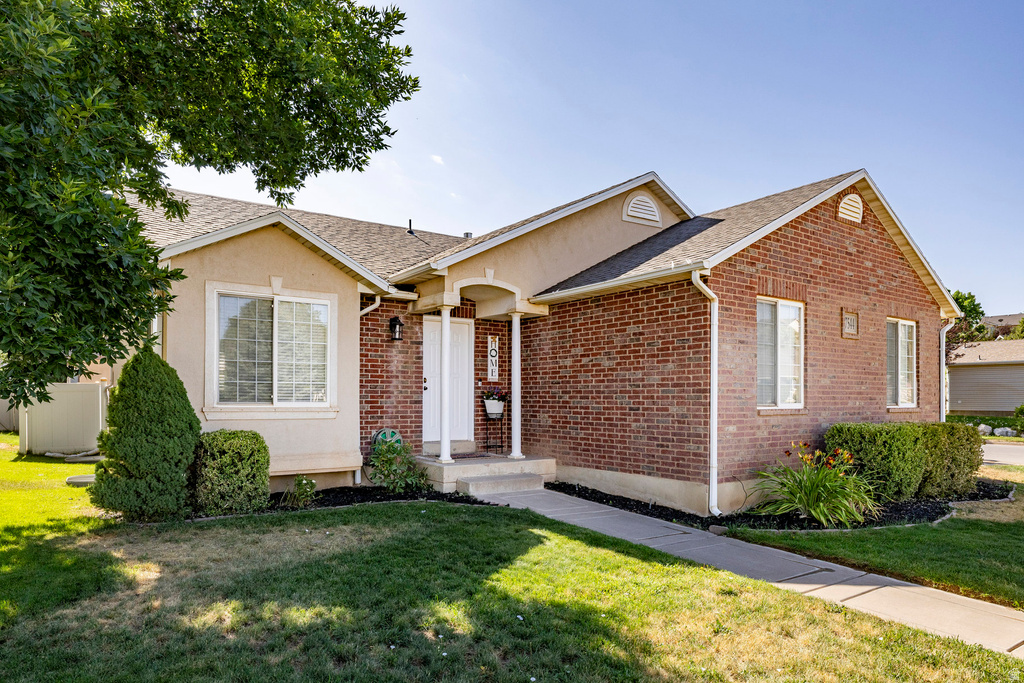 7544 S 2020 E South Weber, UT 84405