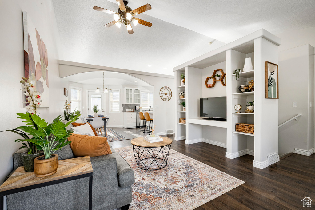 Photo 2 for MLS #2099288 at 7544 S 2020 East
