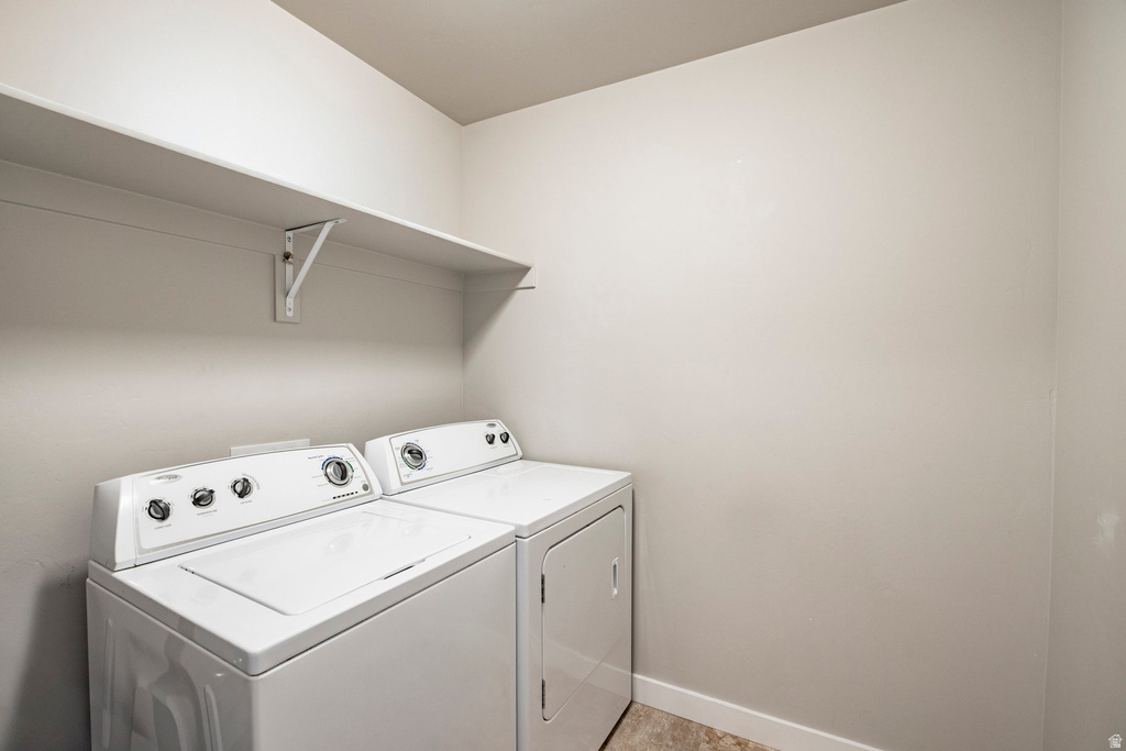 1034 W NARROWS LN Bluffdale, UT 84065