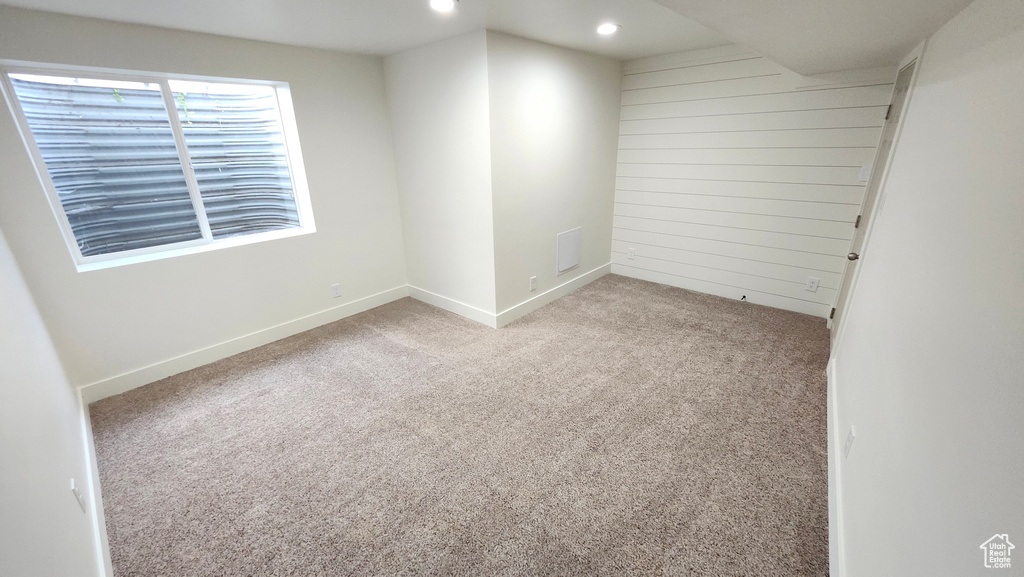 697 W KRISTA CT Salt Lake City, UT 84123