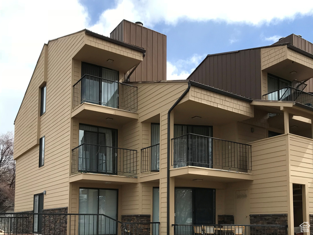 2176 S BEARLAKE BLVD BLVD #353-55 Garden City, UT 84028