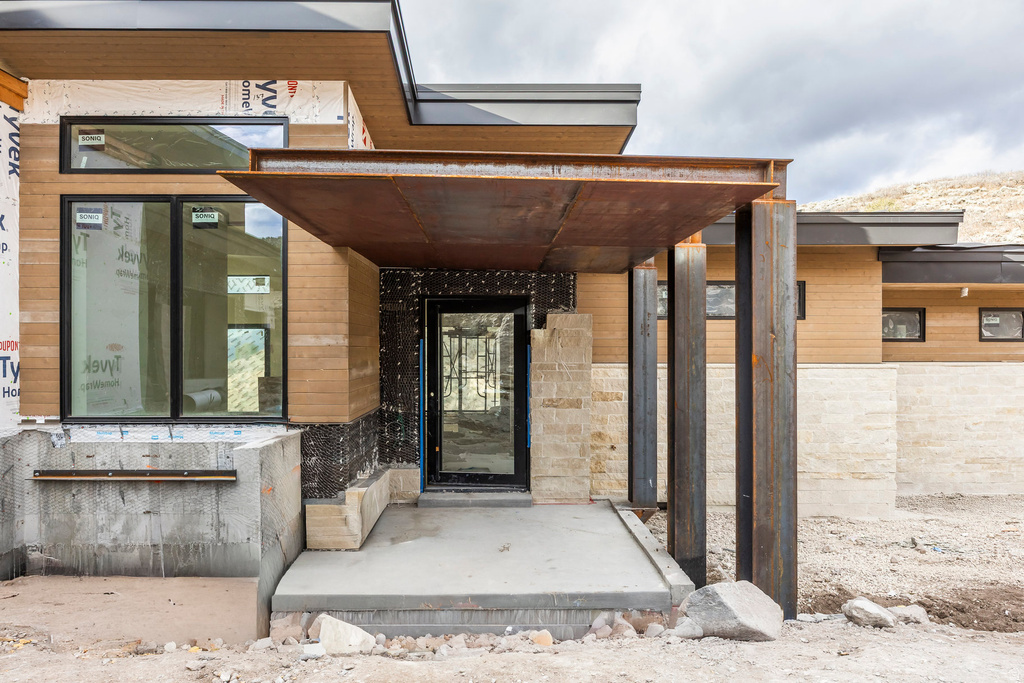 1855 N CHIMNEY ROCK RD Heber City, UT 84032