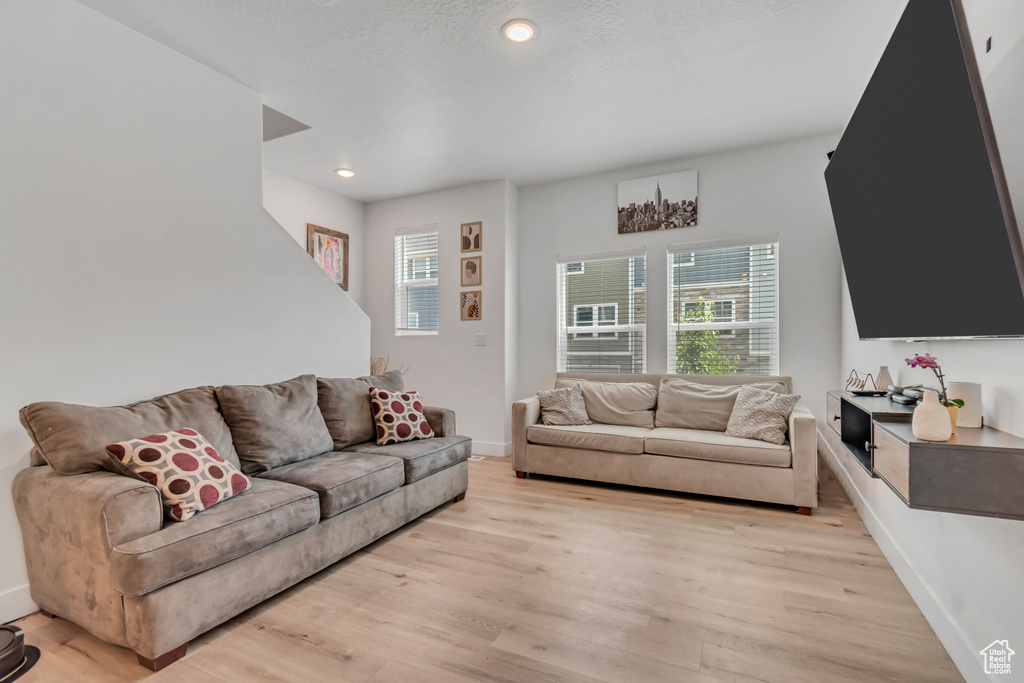 43 N 300 W Santaquin, UT 84655