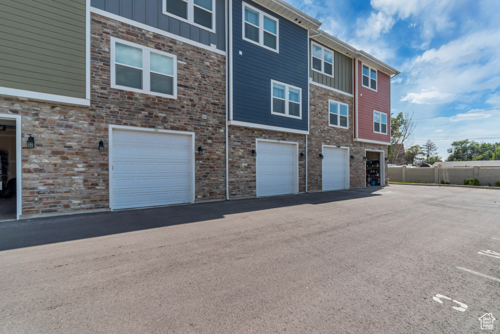 43 N 300 W Santaquin, UT 84655