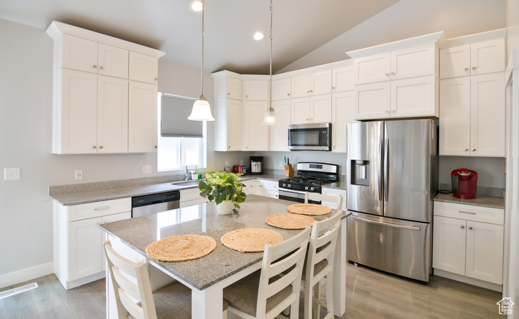 99 N STONE GATE DR #518 Saratoga Springs, UT 84045