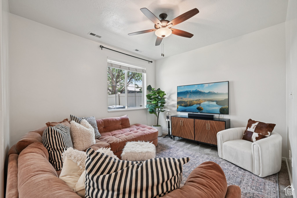 858 W HALSTEAD DR North Salt Lake, UT 84054