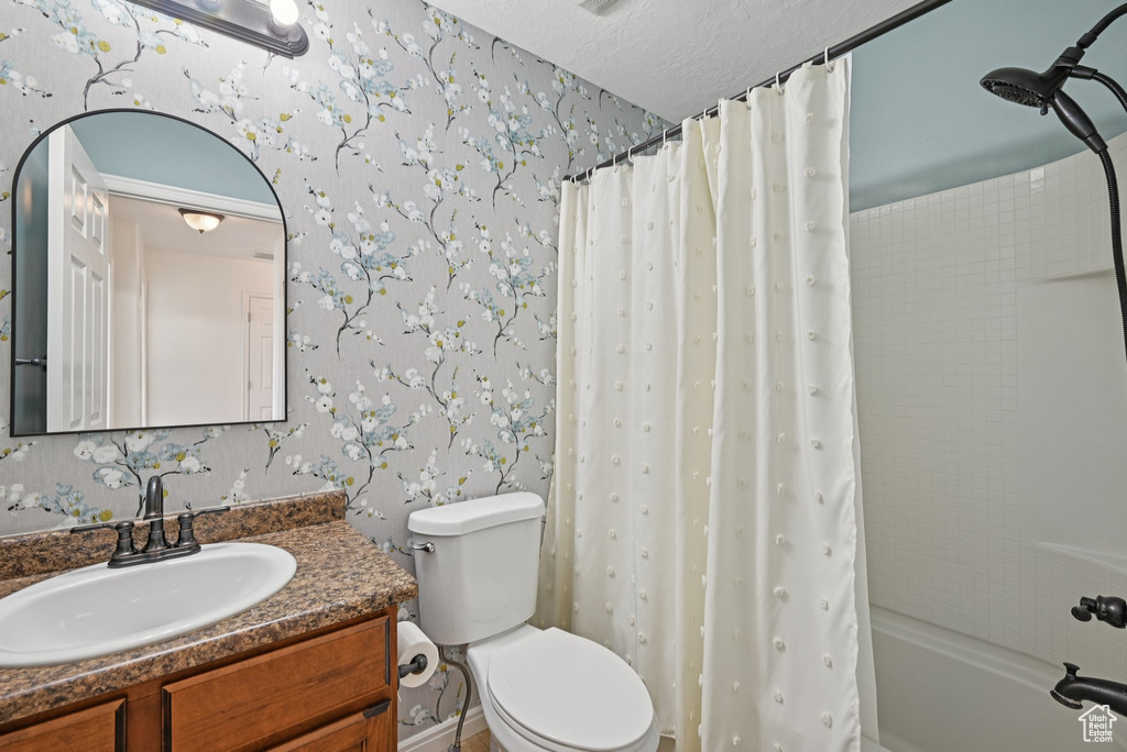 858 W HALSTEAD DR North Salt Lake, UT 84054