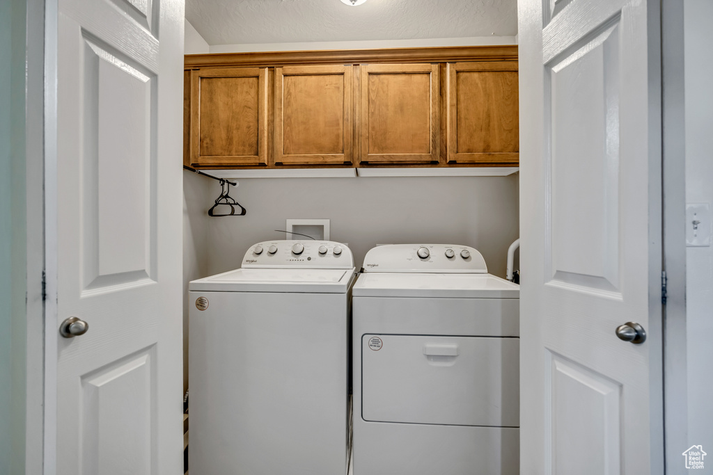 858 W HALSTEAD DR North Salt Lake, UT 84054