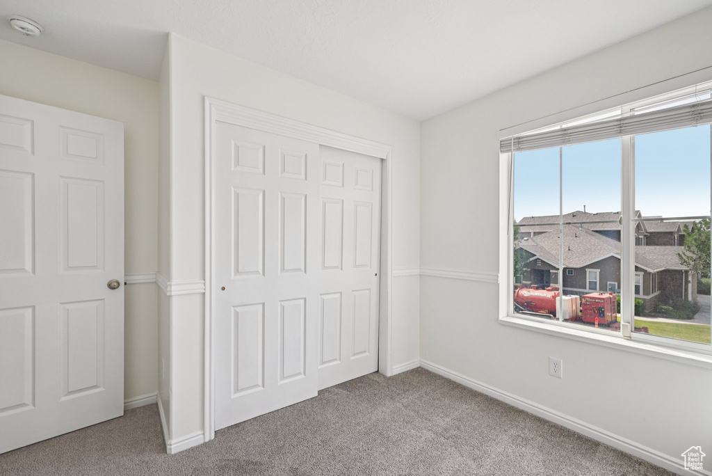 858 W HALSTEAD DR North Salt Lake, UT 84054