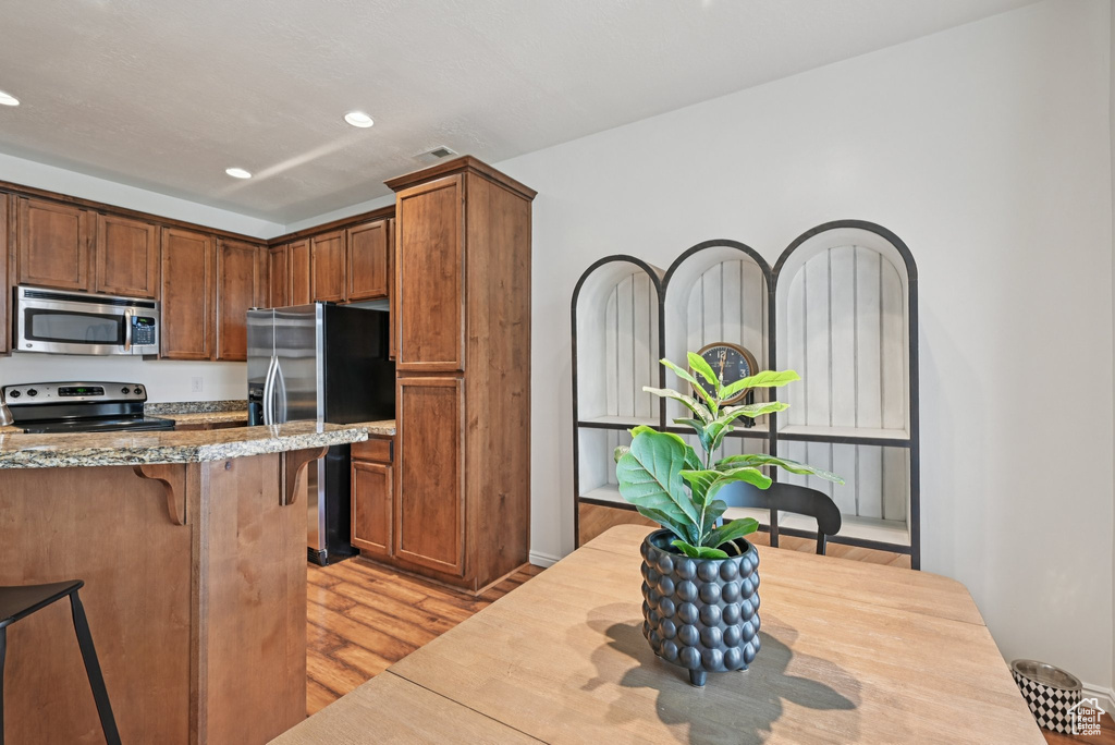 858 W HALSTEAD DR North Salt Lake, UT 84054