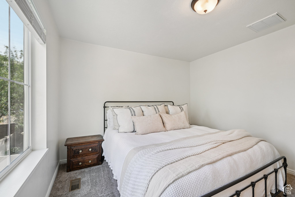 858 W HALSTEAD DR North Salt Lake, UT 84054