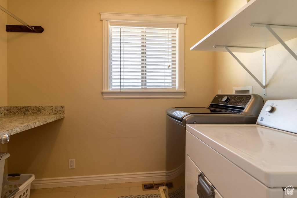 1243 W 4000 N Pleasant View, UT 84414
