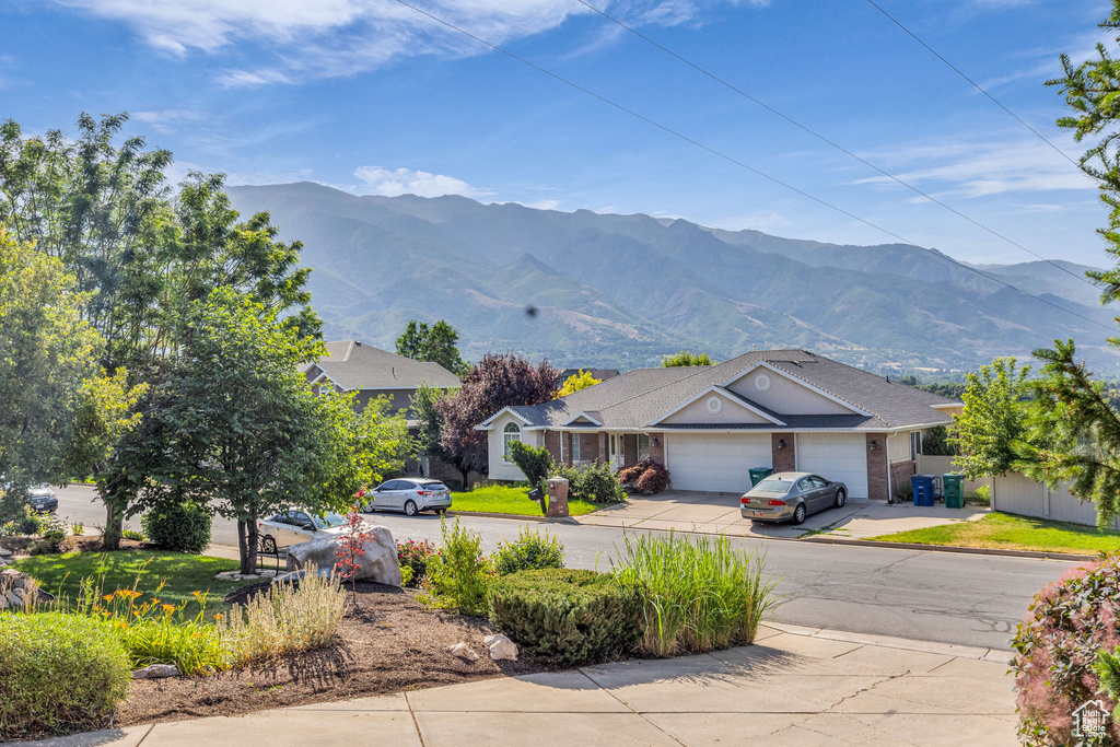 1911 E DEERE VALLEY DR Layton, UT 84040
