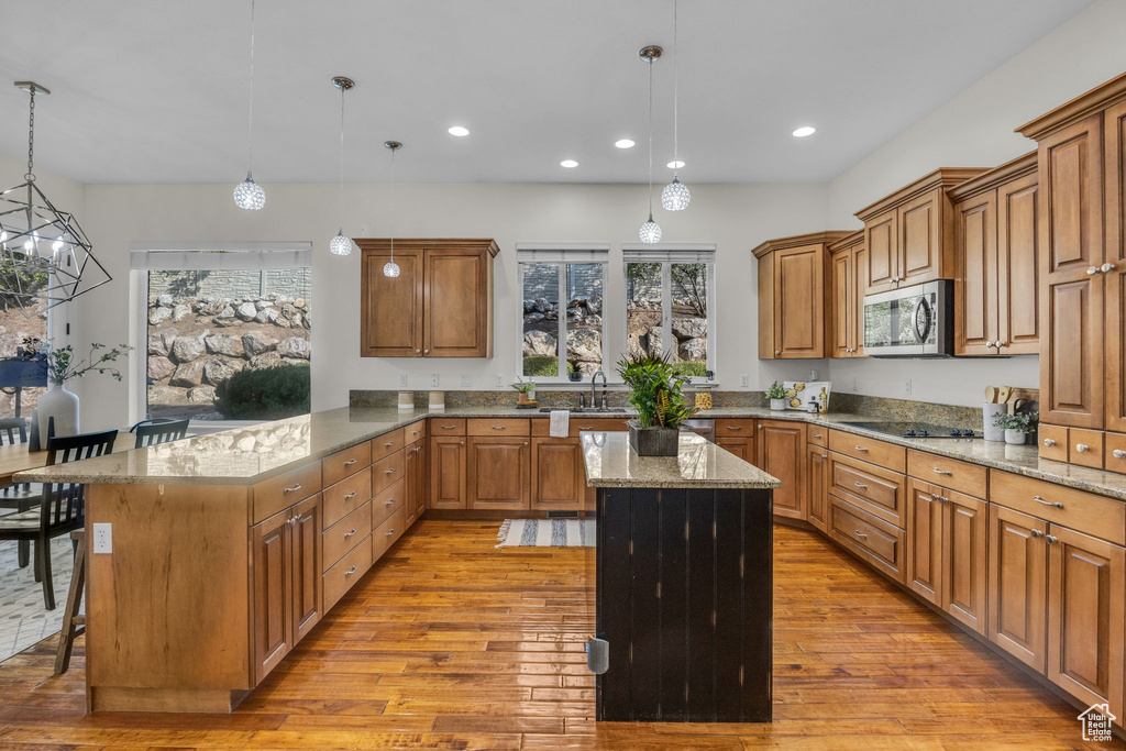 1911 E DEERE VALLEY DR Layton, UT 84040