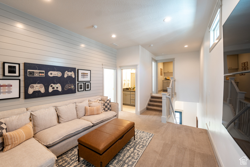 7038 W LAKE AVE South Jordan, UT 84009