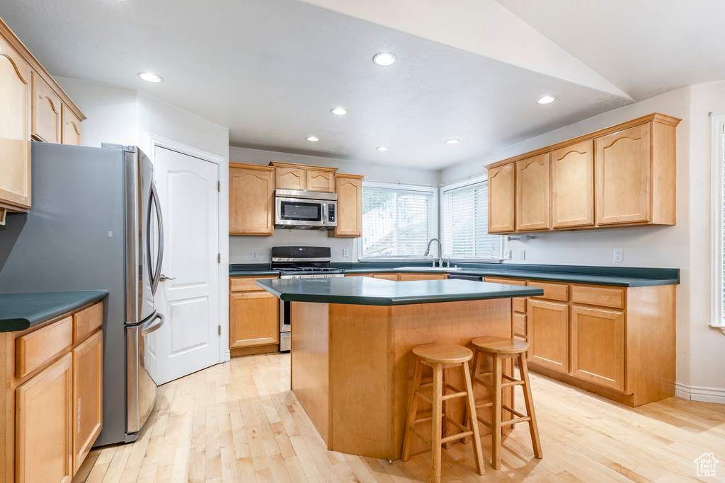1158 HEATHER CIR Farmington, UT 84025