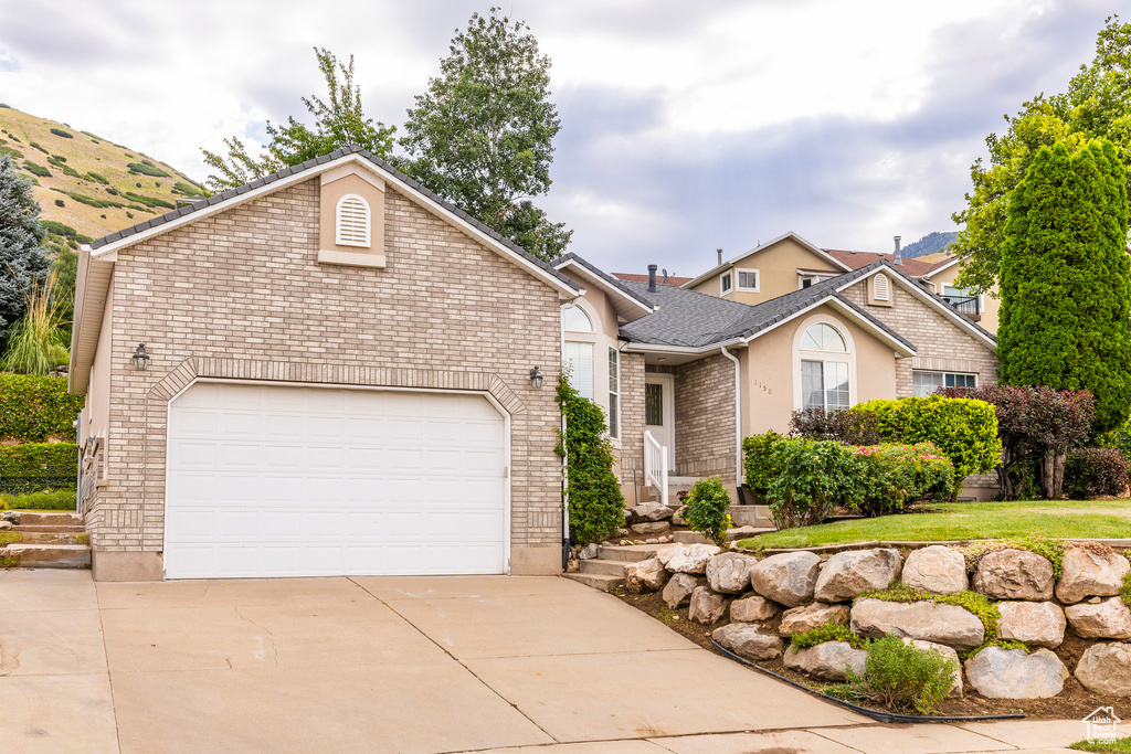 1158 HEATHER CIR Farmington, UT 84025